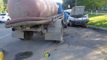 Семейде жүк көлігі мен жеңіл автокөлік соқтығысып, бір адам мерт болды