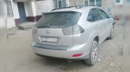 Ақтөбе тұрғыны көлігінің ішіне бензин құйып, өзін-өзі өртемек болды