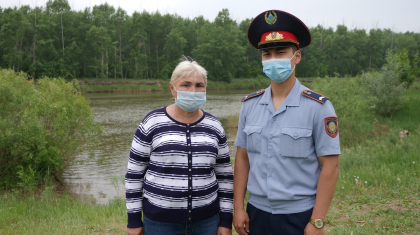 Петропавлдық полицей суға батып бара жатқан адамдарды құтқарып қалды