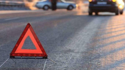 Атырауда жол апатынан жүргізуші мен жолаушы мерт болды