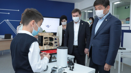 Байбек Шымкентте кәсіпкерлерді қолдау орталығын ашқан болашақтықтармен кездесті