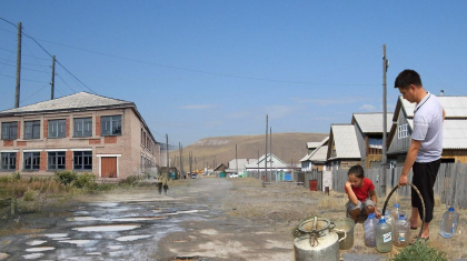 «Ауыл – Ел бесігі»: ауыз су тапшы, мектеп жөнделмей, жалғыз күре жол салынбай қалуына не себеп?