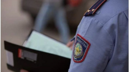 Қоластындағыларды ұрған желілік полиция бөлімінің бастығы қызметінен қуылды