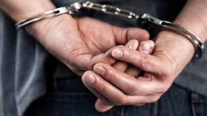 Атырауда 75 жастағы зейнеткердің пәтерінен ақша салынған сөмкені ұрлаған күдікті ұсталды