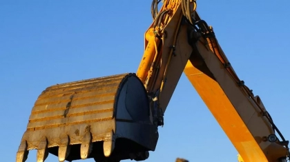 Ақмола облысында жұмысшы экскаватор шөмішінің астында қалып көз жұмды