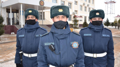 Елордада көпірден секірмек болған бозбала құтқарылды
