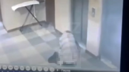 Ақтауда қонақүй дәлізінде дәретке отырған бойжеткенге айыппұл салынды