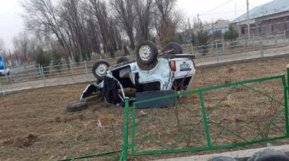 Түркістанда әкесінің көлігін ұрлап мінген жасөспірім жол апатына ұшырады