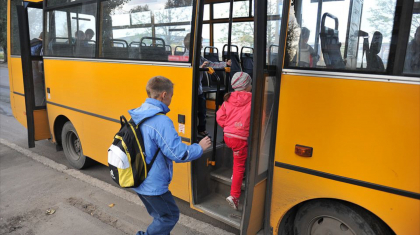 «2-сынып оқушысын көлік қағып кетті»: Шымкенттегі шағын аудан тұрғындары балалары үшін алаңдаулы