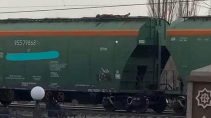 Алматыда екі жасөспірім пойыздың үстінде селфи жасаймын деп тоққа түсті
