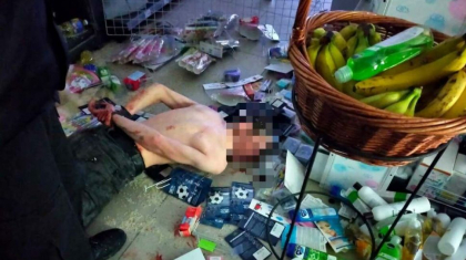 Атырауда есірткіге еліткен жігіт ірі супермаркеттің тас-талқанын шығарды