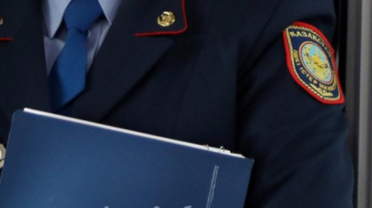 ШҚО-да мылтықпен түскен суретін желіге жүктеген жасөспірім істі болды