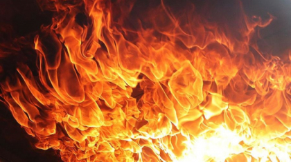 Атырауда жұмысшылар тұрып жатқан вагондар өртенді