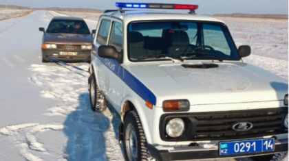 Павлодар облысында аязды күні жолда қалған жүргізушіге көмек көрсетілді