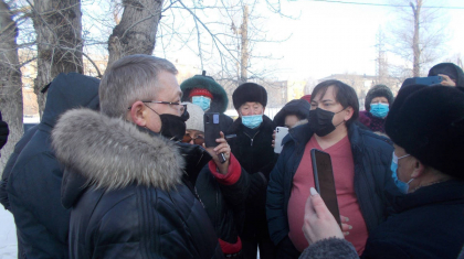 Өскемен әкімі Жақсылық Омарды жақтаушылар мен даттаушылар «жаға жыртысты»