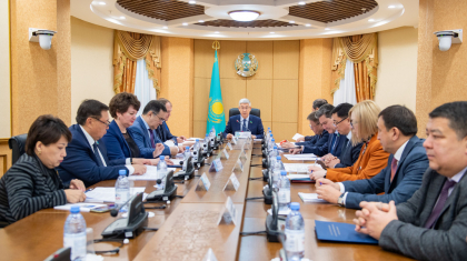 Сенатта бюджет процестерін «қайта жүктеу» тетіктері зерделенді