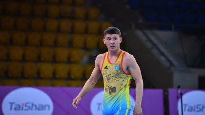 Азия чемпионаты: қазақстандық үш балуан финалға шықты