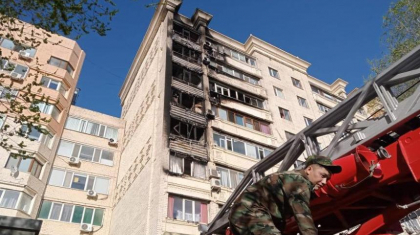 Ақтөбеде көпқабатты үйдің балконы өртенді