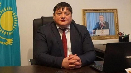 Оралда 134 млн теңге пара алды деп ұсталған шенеунікке қатысты тергеу ісі басталды