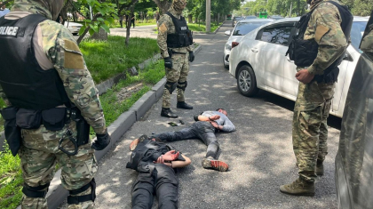 Алматыда пәтер тонаумен айналысып жүрген бір топ ұры қолға түсті