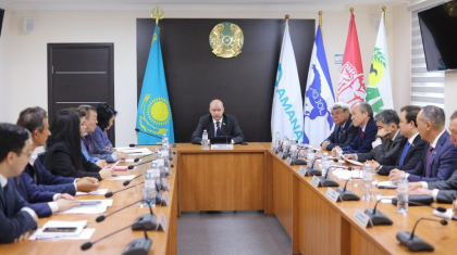 Алматы Мәслихатының депутаттары Конституцияны өзгерту жөніндегі референдумды қолдады