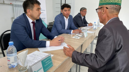 «AMANAT» партиясының мобильді қоғамдық қабылдаулары Жамбыл және Ақтөбе облыстарына барды