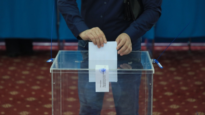 Референдум: қатысу құқығы бар азаматтардың жартысынан көбі дауыс берді