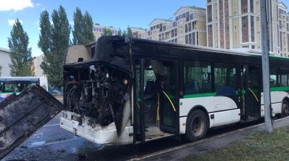 Нұр-Сұлтанда жолаушылар автобусы өртеніп кетті