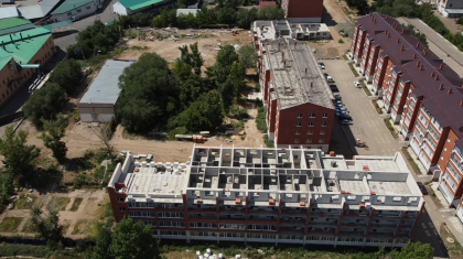 Оралдағы консерві зауыты маңайдағы үйлердің бәрін сүргізіп тастамақ: 400-дей отбасы далада қалады