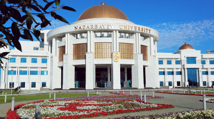 Назарбаев университеті қыздарды зорлады деген бойжеткеннің бейнеүндеуіне жауап берді