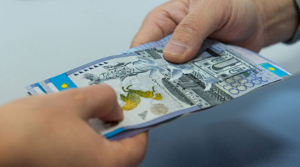 Батыс Қазақстанда мемлекеттік қызметкер 40 млн теңге пара алды деген күдікке ілінді