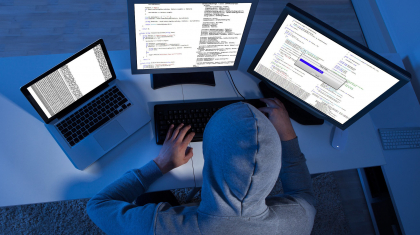 Түркістан облысында 76 мұғалімнің жалақысын интернет арқылы ұрлаған күдікті сотталды
