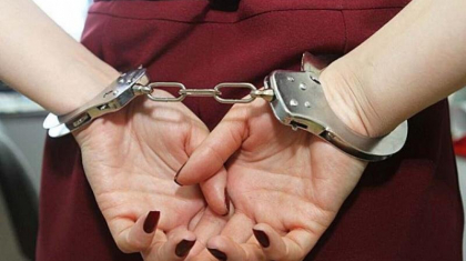 Алматы облысында 100-ге жуық адамның атына несие рәсімдеген әйел ұсталды