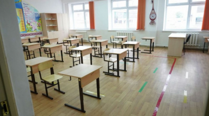 Қауіпті білім. Қазақстанда 13 мың оқушы апатты мектептерде оқиды