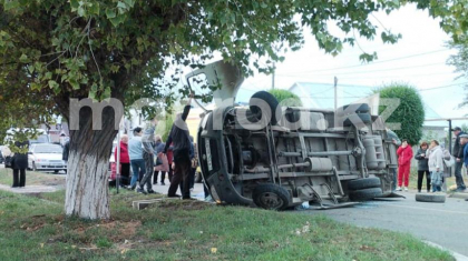 БҚО-да жол апатынан 14 адам зардап шегіп, бір адам қаза тапты