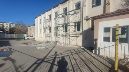 Қызылордада төбесіне құрылыс сатысының бөлшегі құлаған әйел көз жұмды
