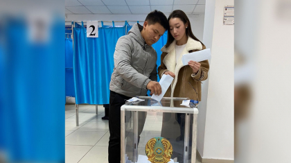 Еліміздегі ең жас отбасы дауыс берді