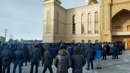 Халық өрт сөндіруші Асқар Забикулинді ақтық сапарға шығарып салды