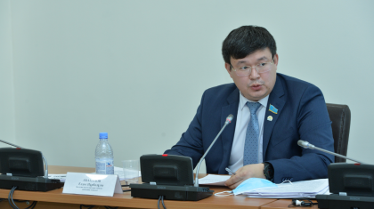 Елдос Абақанов: Заңға орманды үш жыл ішінде табиғи қалпына келтіруді көздейтін түзетулер енгізілді