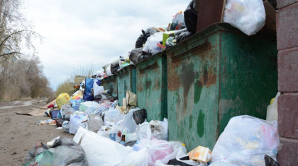 Таразда қоқыстың сасық иісіне тұншыққан тұрғындар шу шығарды