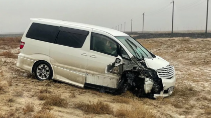 Атырау облысында жол апатынан 1 жасар бала мен жолаушы оқиға орнында көз жұмды