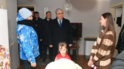 Мемлекет басшысы тұрғын үйлерге жылудың қайта берілгеніне көз жеткізді