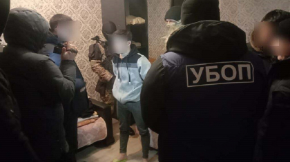 Ақмолада қызбен таныспақ болған жігіт қылмыстық топтың құрығына түсіп қалған