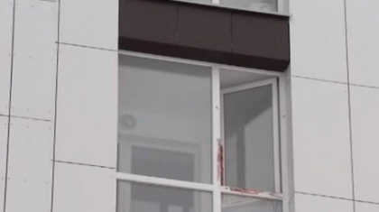 Астанада ер адам 4 жасар баланы терезеден лақтырып, енесін пышақтап өлтірген соң өзіне қол жұмсаған