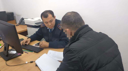 Түркістан облысында шетелдік ер адам бас киіміне есірткі жасырып, шекарадан өтпек болды