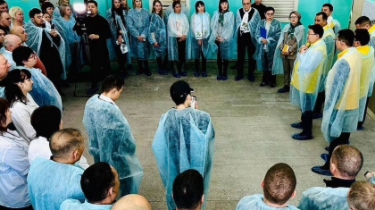 «Ауыл» партиясының өкілдері ШҚО-дағы күнбағыс майы зауытына барды