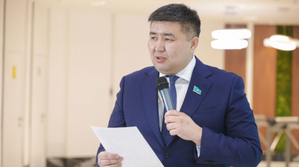 Елнұр Бейсенбаев Мәжілістегі «AMANAT» Фракциясының жетекшісі болып сайланды