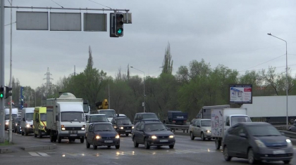 Туыстары жүргізушіні соққыға жықты: Алматыда жасөспірімді көлік қағып өлтірді