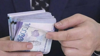 Жамбылда мемлекеттік кірістер департаментінің қызметкеріне бизнеске заңсыз араласқаны үшін айыппұл салынды