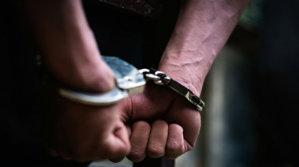 Түркістанда тал түсте бөтеннің үйінен 2 млн теңге ұрлаған қарақшы ұсталды